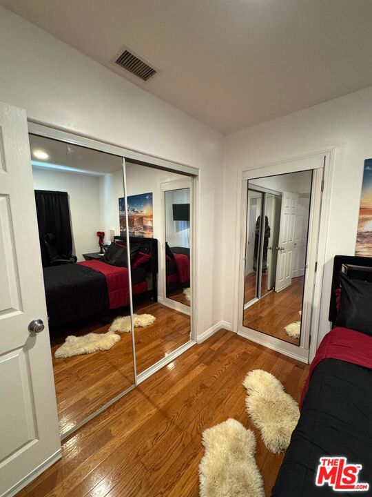 5764 W 85th Place, Los Angeles CA: https://media.crmls.org/mediaz/cb25c609-e4ba-4367-afaf-292d0151c4ae.jpg