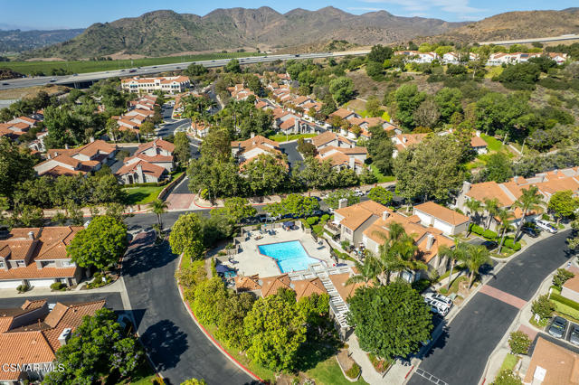 6208 Corte Antigua, Camarillo CA: https://media.crmls.org/mediaz/cb266e3a-956b-4fe2-af6d-85d9959d0b4c.jpg
