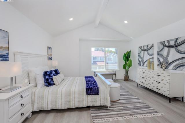 34724 Teal Cmn, Fremont CA: https://media.crmls.org/mediaz/cb26b118-cf2d-4bd3-b168-b9c146ca33d1.jpg