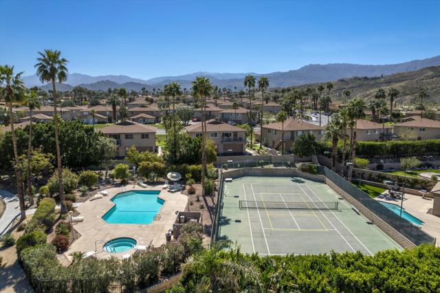 72750 Citrus Court, Palm Desert CA: https://media.crmls.org/mediaz/cb26eb50-1f45-4b4f-9b7c-9aade3fcdd76.jpg