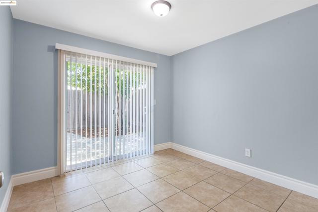 56 Amelia Way, Pittsburg CA: https://media.crmls.org/mediaz/cb272770-34e7-4489-ac64-98a333c05616.jpg