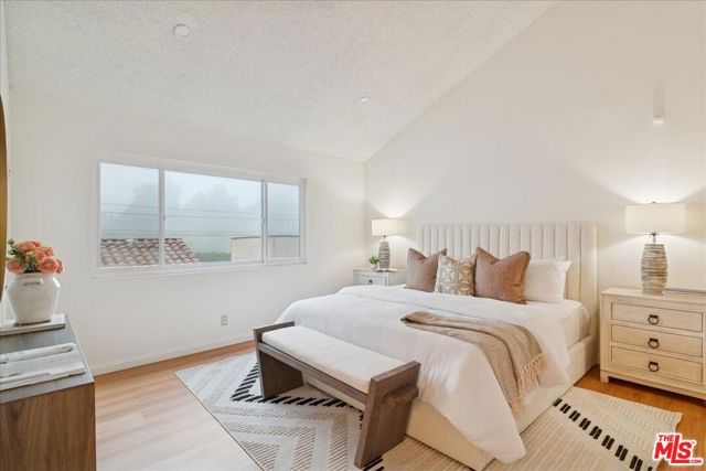 1050 S Garfield Avenue, Monterey Park CA: https://media.crmls.org/mediaz/cb279cb3-0c72-48f8-88a0-86df24d5a55c.jpg