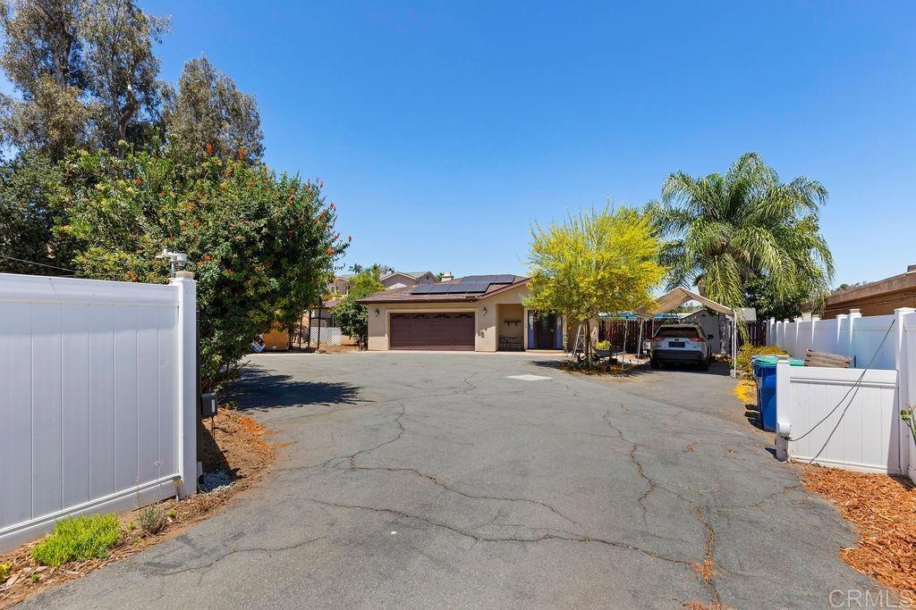 8948 Lakeview Road