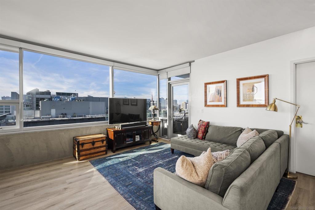 321 10th Ave. - photo 2