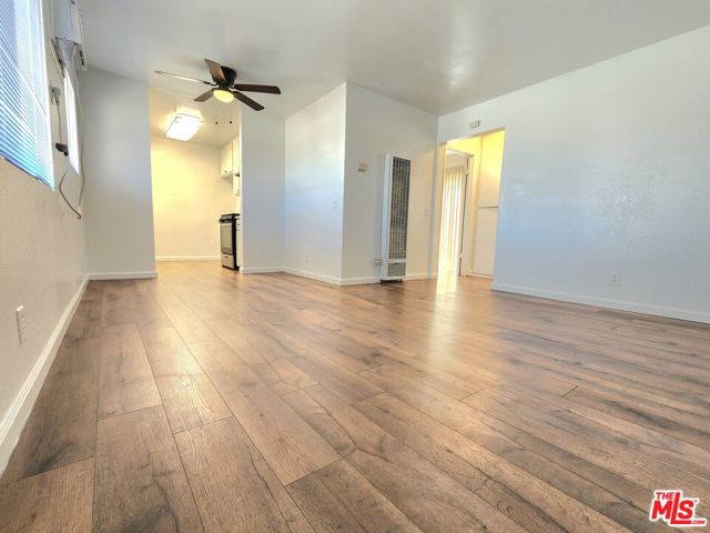 165 N Hamilton Avenue, Hemet CA: https://media.crmls.org/mediaz/cb292dfa-c35f-4645-9c4a-49b4b79a8a75.jpg