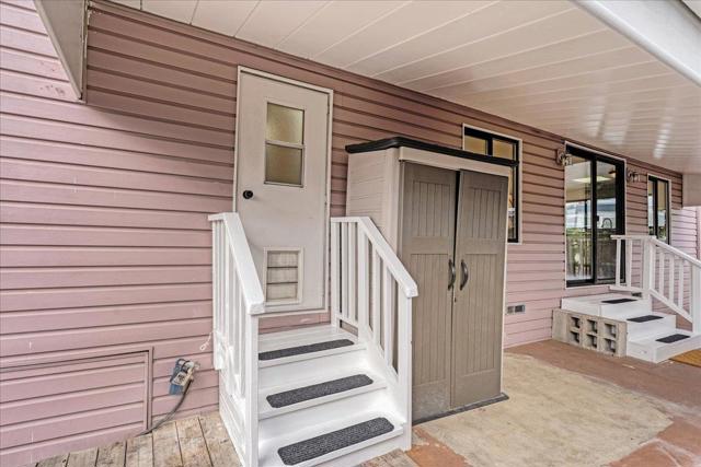 750 47th Avenue, Capitola CA: https://media.crmls.org/mediaz/cb295aca-7335-47d3-a710-a646bd8c53e8.jpg