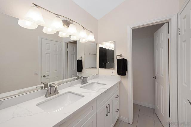 2150 Rebecca Way, Lemon Grove CA: https://media.crmls.org/mediaz/cb2a0a40-59ce-4105-8e20-722745988941.jpg