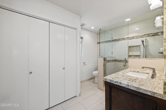 261 Hiram Avenue, Newbury Park CA: https://media.crmls.org/mediaz/cb2a8a44-8ea6-4a71-83d1-404abd548a8f.jpg