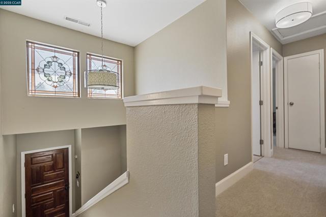 321 Via Cordova Ln, Martinez CA: https://media.crmls.org/mediaz/cb2ba8f0-422e-4153-aff6-2264a59d0b83.jpg