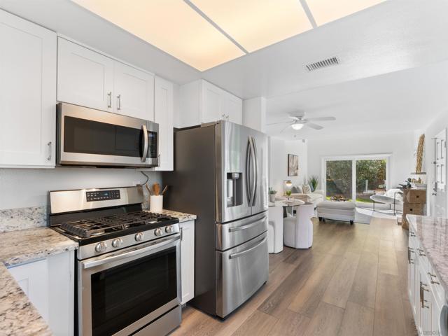 Image 15 of 43 For 2835 Hillsboro Ct