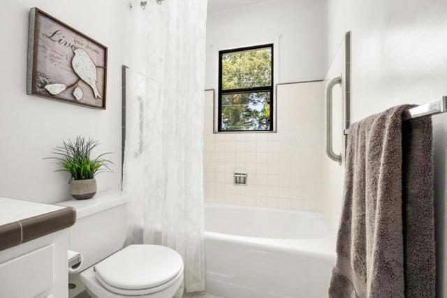 411 Alta Vista Dr, Santa Cruz CA: https://media.crmls.org/mediaz/cb2dd7cd-ab35-461d-bf5e-30eac3bcfd21.jpg