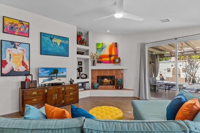 Image 13 of 38 For 52505 Avenida Alvarado