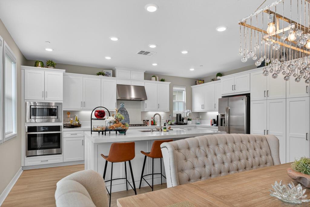 1733 Artemisia Ct - photo 8