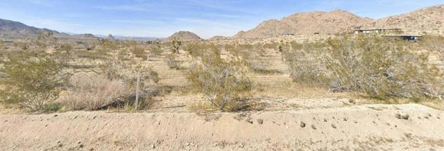 8825 Lobo Pass Road, Joshua Tree CA: https://media.crmls.org/mediaz/cb300656-626e-4a15-a29d-74f86d1042a5.jpg