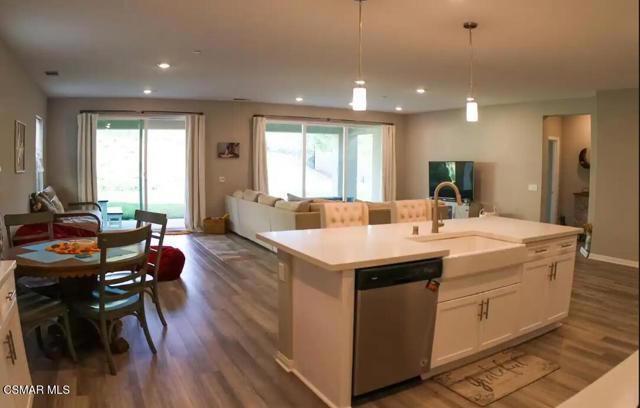 3404 Aspen Street, Simi Valley CA: https://media.crmls.org/mediaz/cb317b40-d9aa-4545-ac18-68eb15e166d7.jpg