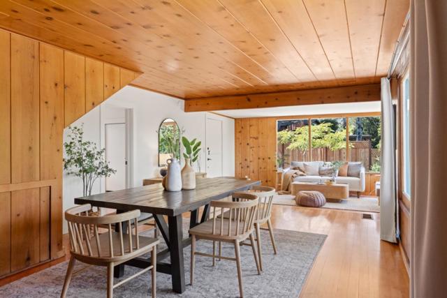18 Upper Circle, Carmel Valley CA: https://media.crmls.org/mediaz/cb328e54-e0e8-4352-a828-20dcad07eb96.jpg