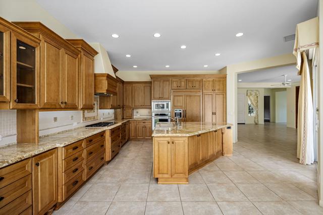 81943 Prism Drive, La Quinta CA: https://media.crmls.org/mediaz/cb335e9f-8ba3-4fe4-81d0-267adc6989df.jpg