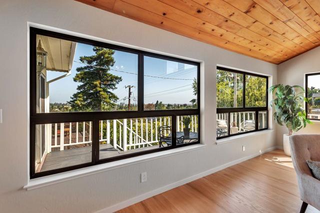 3709 Kenwood Avenue, San Mateo CA: https://media.crmls.org/mediaz/cb339557-3a1b-4b71-8884-354df9ec33a9.jpg