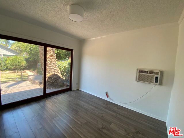 1231 Poinsettia Drive photo 7