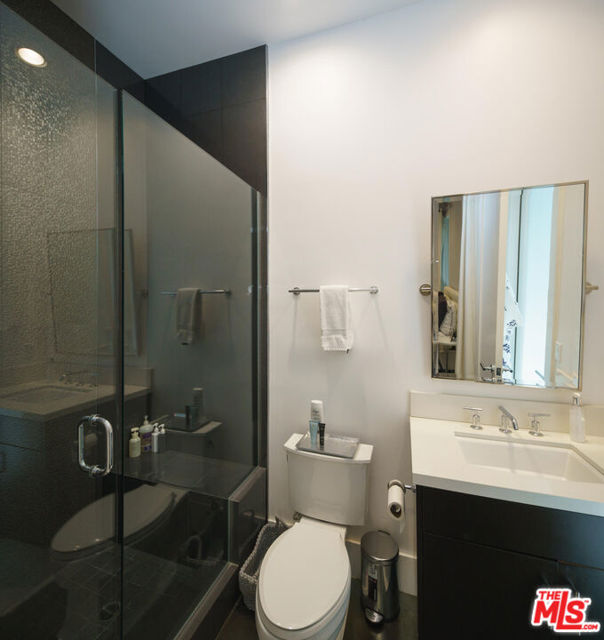 9515 Kirkside Road, Los Angeles CA: https://media.crmls.org/mediaz/cb346e74-7507-4b79-a85d-2d697ce4cc1c.jpg