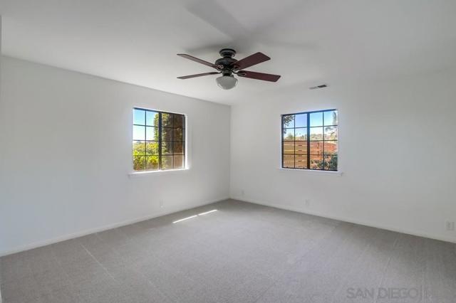 2336 Rancho Diego Ct, Escondido CA: https://media.crmls.org/mediaz/cb3496c5-9985-430e-8980-eb5572287fcb.jpg