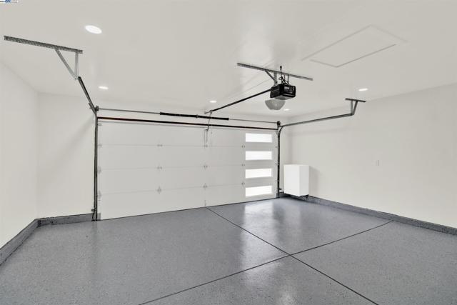 4166 Peregrine Way, Pleasanton CA: https://media.crmls.org/mediaz/cb35227b-0c81-4fa5-8432-7be189bb4d05.jpg
