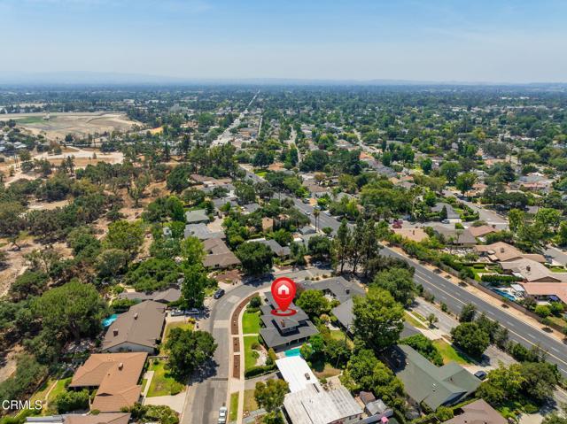 1915 Canyon Close Road, Pasadena CA: https://media.crmls.org/mediaz/cb35ee65-3cea-4191-b507-344e59dbe5bb.jpg