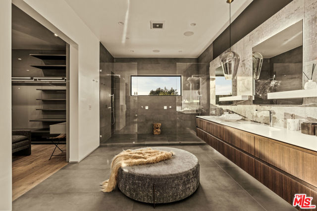 1632 Stradella Road, Los Angeles CA: https://media.crmls.org/mediaz/cb3853e1-32d8-435b-9cd1-65939b442244.jpg