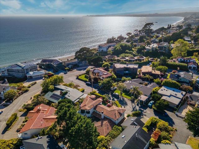106 Farley Drive, Aptos CA: https://media.crmls.org/mediaz/cb388a42-6498-4a80-8726-c1d39d7c3409.jpg