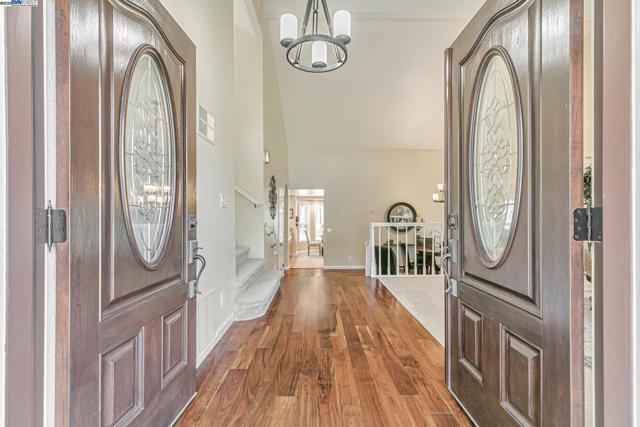 38957 Altura Street, Fremont CA: https://media.crmls.org/mediaz/cb389542-b755-43dc-b0eb-dcedc80986bb.jpg