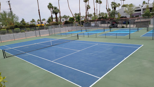 3155 E Ramon Road, Palm Springs CA: https://media.crmls.org/mediaz/cb38b718-754c-45f7-8947-6bf01091e14b.jpg