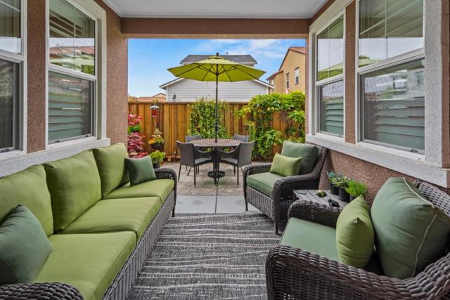 18938 Kilpatrick Lane,  CA: https://media.crmls.org/mediaz/cb3908f5-fccb-43d7-b3a3-b26c209246e3.jpg