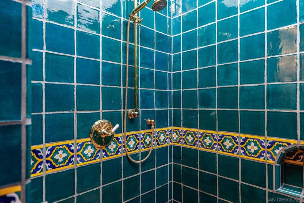 MLS #250039105SD image #37