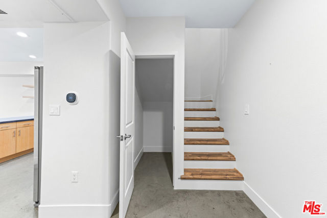 5232 Satsuma Avenue, North Hollywood CA: https://media.crmls.org/mediaz/cb39f46f-0f87-4a64-901e-4fa80485d6a8.jpg