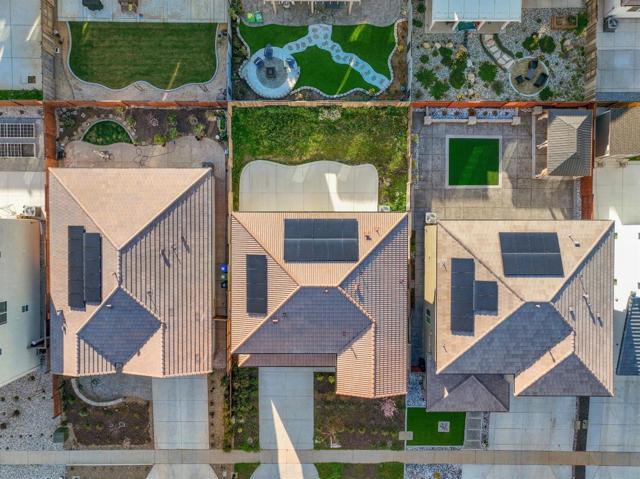 10190 Ashlar, Elk Grove CA: https://media.crmls.org/mediaz/cb3a57db-64de-432e-8ffa-3837cadcd687.jpg