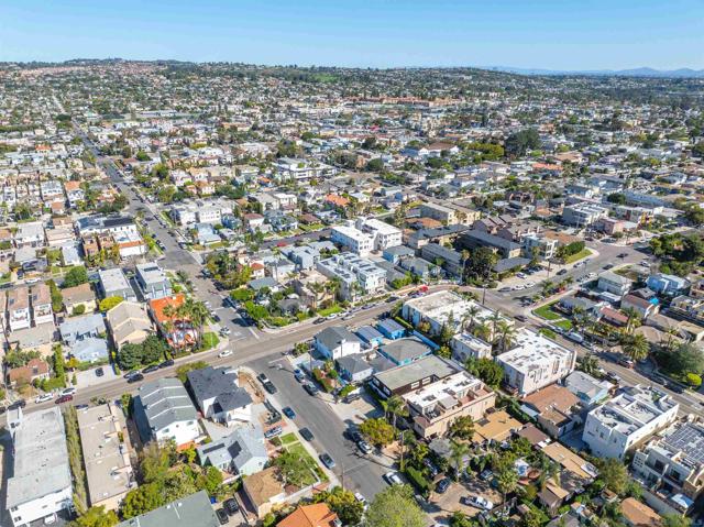 Image 24 of 32 For 1420 Pacific Beach Drive