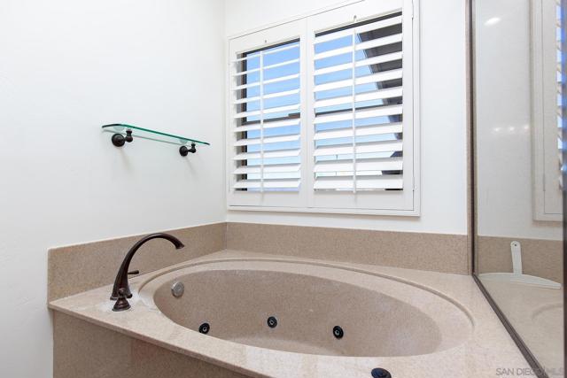 32153 Cerrada del Coyote, Warner Springs CA: https://media.crmls.org/mediaz/cb3ab00b-ad6c-48b4-8c0f-8d8dda9dbf26.jpg