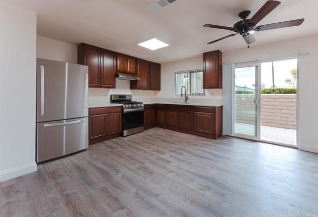 Image 2 of 20 For 1119 Decker St  E