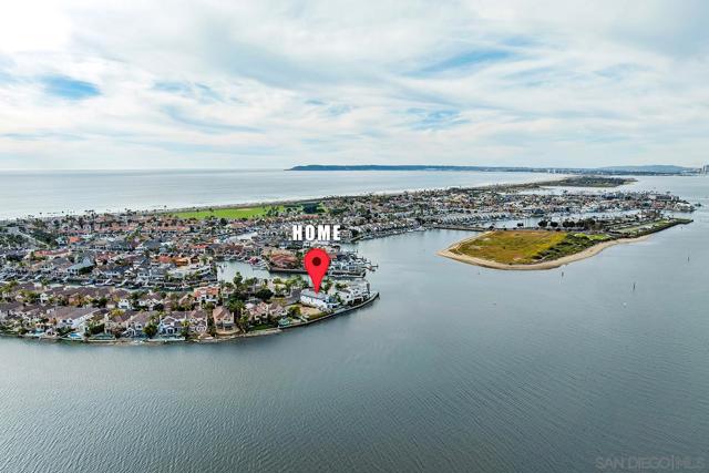 5 Spinnaker Way, Coronado CA: https://media.crmls.org/mediaz/cb3bc7e5-6a54-4657-a8e5-cdc352cfd232.jpg