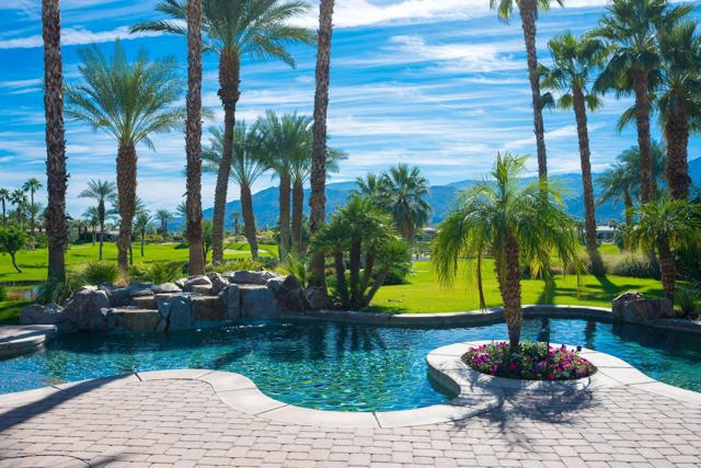 58061 Carmona, La Quinta CA: https://media.crmls.org/mediaz/cb3ce749-1794-4b2d-ab9f-169b381dc878.jpg