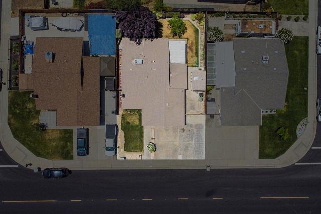 257 Robert Avenue, Ripon CA: https://media.crmls.org/mediaz/cb3d128f-536e-4287-80d3-62eacfc1a5c9.jpg