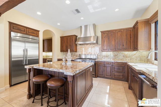 25 Santa Rosa Mountain Lane, Rancho Mirage, CA 92270