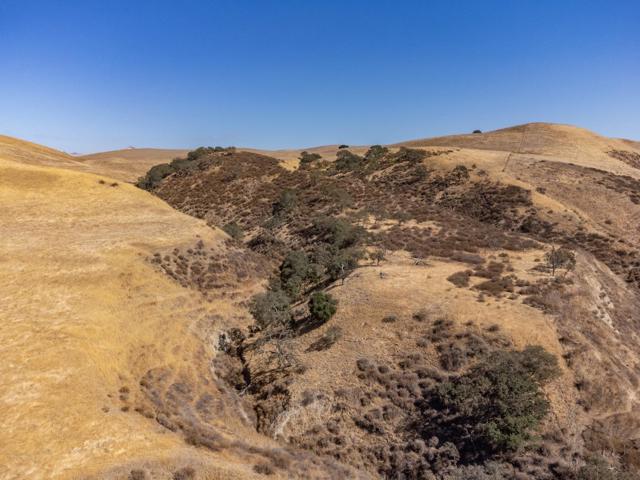 0 Airline Highway, Tres Pinos CA: https://media.crmls.org/mediaz/cb3e188f-1b39-42b7-8d1c-9d86c88dfc72.jpg