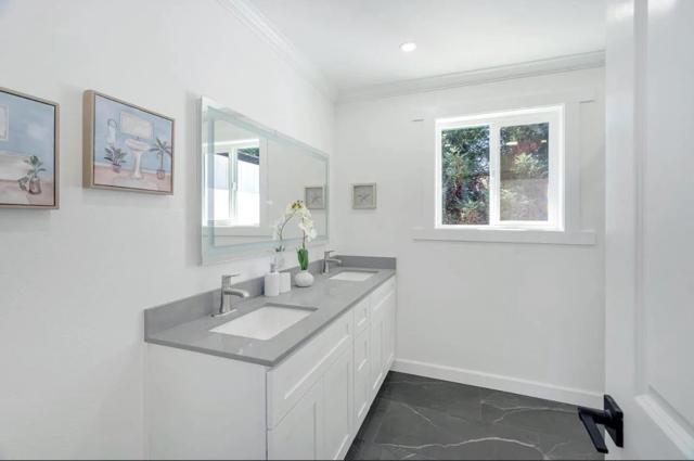 2901 Glen Heather Drive, San Jose CA: https://media.crmls.org/mediaz/cb3e773b-ec84-4431-a85e-5c7ce250bcb4.jpg