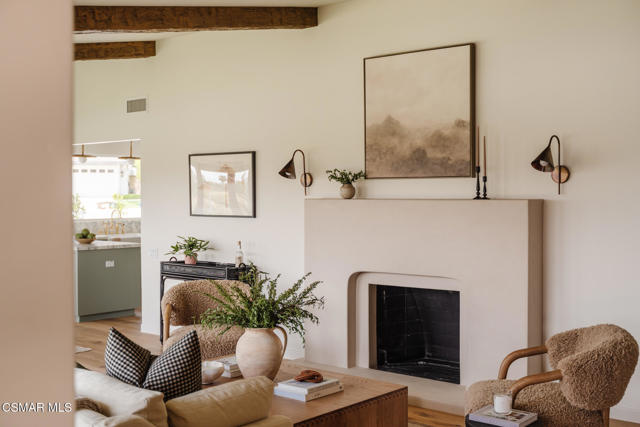 1207 Westridge Drive, Ventura CA: https://media.crmls.org/mediaz/cb3ed331-2a05-4ad9-817c-a60224fb0fff.jpg