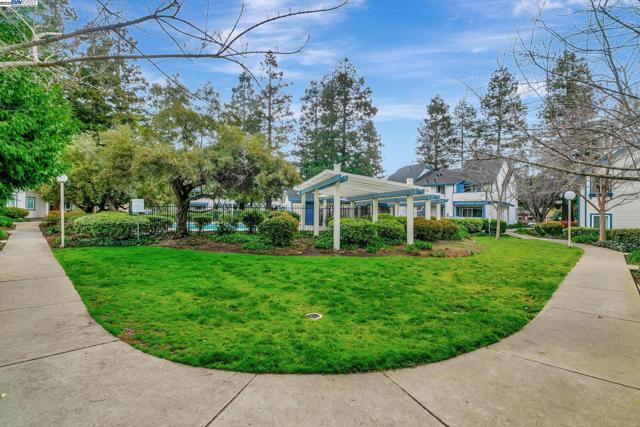 46762 Winema Cmn, Fremont CA: https://media.crmls.org/mediaz/cb3eeaa9-5394-4559-96be-83f275cf4a26.jpg