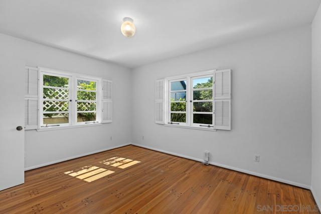 3419 Freeman St, San Diego CA: https://media.crmls.org/mediaz/cb3f9bfa-8e95-4c77-a90e-68c81714bcc4.jpg