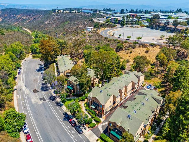 Detail Gallery Image 22 of 22 For 9411 Lake Murray Blvd #B,  San Diego,  CA 92119 - 3 Beds | 2/1 Baths