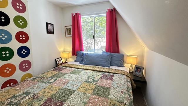52143 Acorn Lane, Idyllwild CA: https://media.crmls.org/mediaz/cb420c01-3a1d-4e9a-94b3-754e92edf86c.jpg