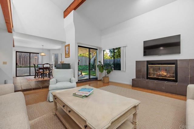 Detail Gallery Image 7 of 42 For 2647 Cazadero Drive, Carlsbad,  CA 92009 - 3 Beds | 2 Baths